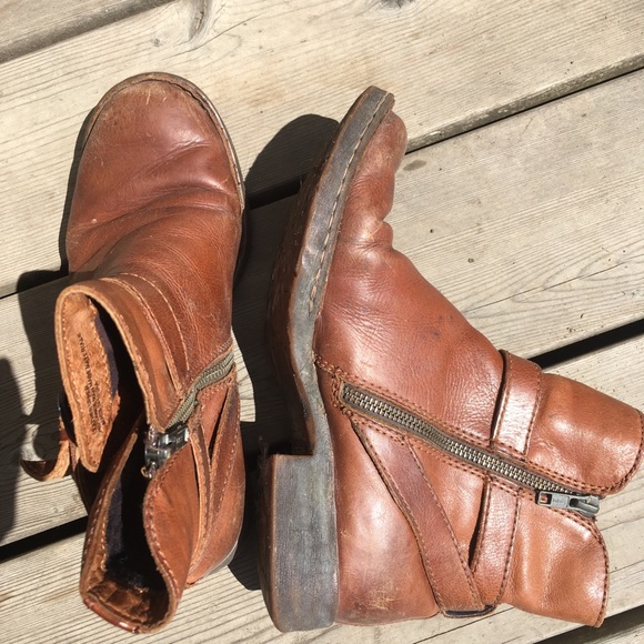 Leather Born Boots size US 8.5 - Picture 5 of 6